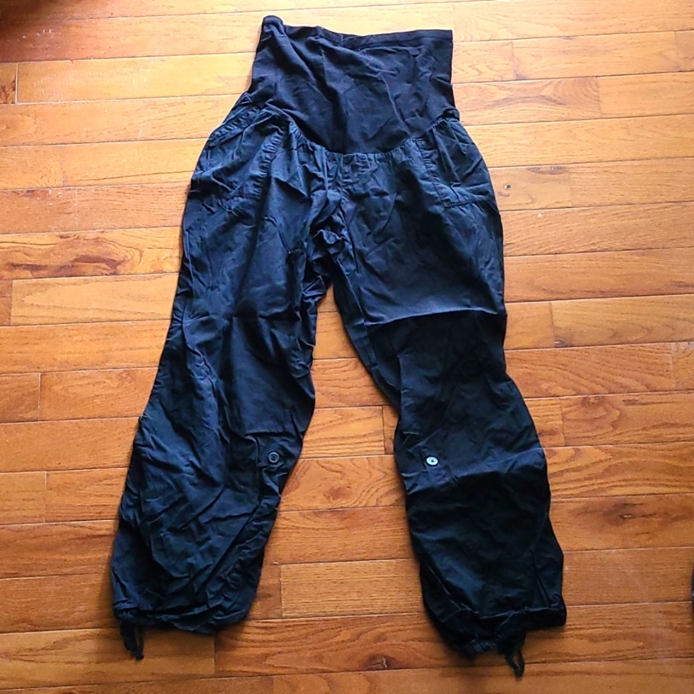 Black roll up maternity pants